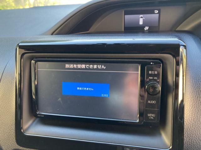 TOYOTA NOAH HYBRID 2014