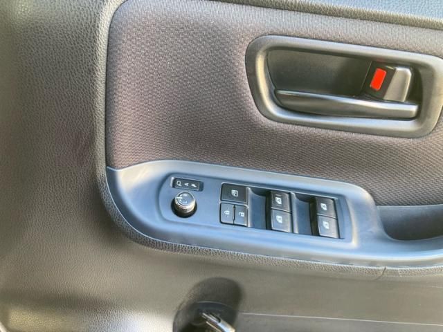 TOYOTA NOAH HYBRID 2014