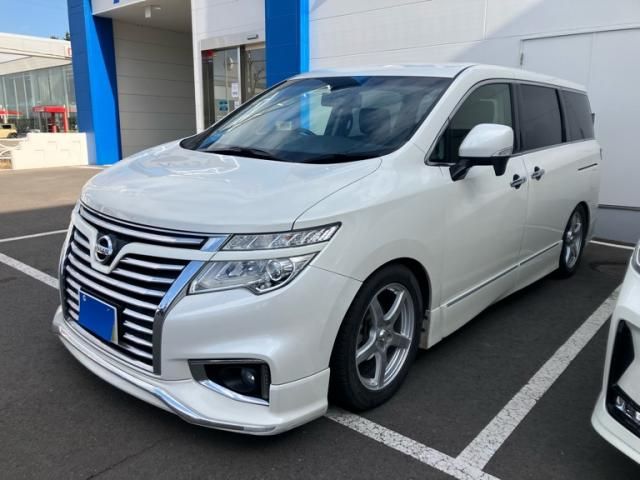 NISSAN ELGRAND  4WD 2015