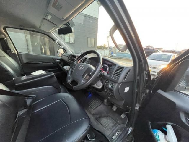 TOYOTA REGIUSACE van 2WD 2017