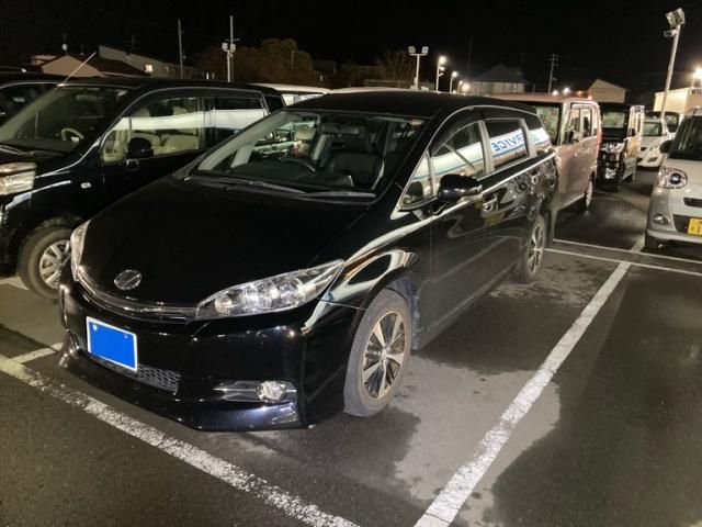 TOYOTA WISH 2015