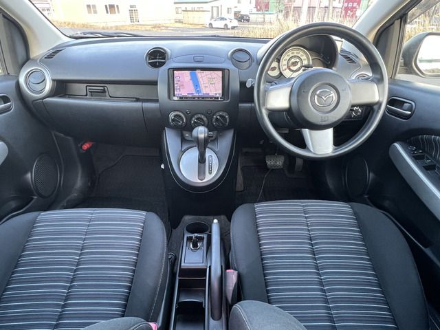 MAZDA DEMIO 4WD 2010