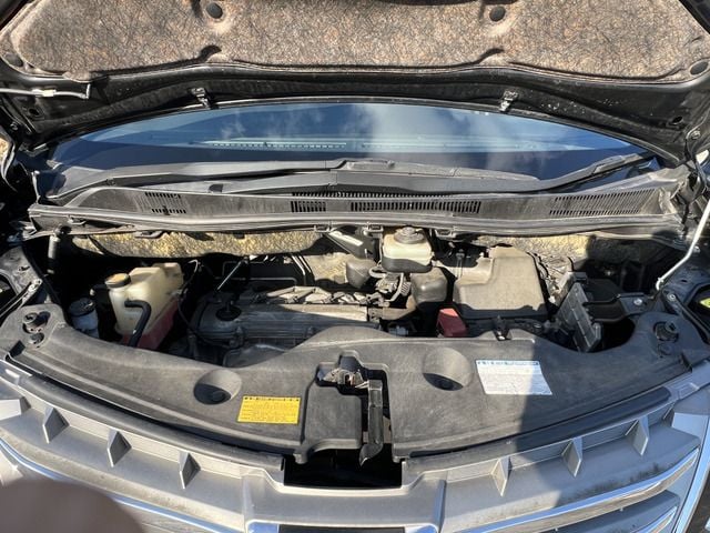 TOYOTA ALPHARD 4WD 2011