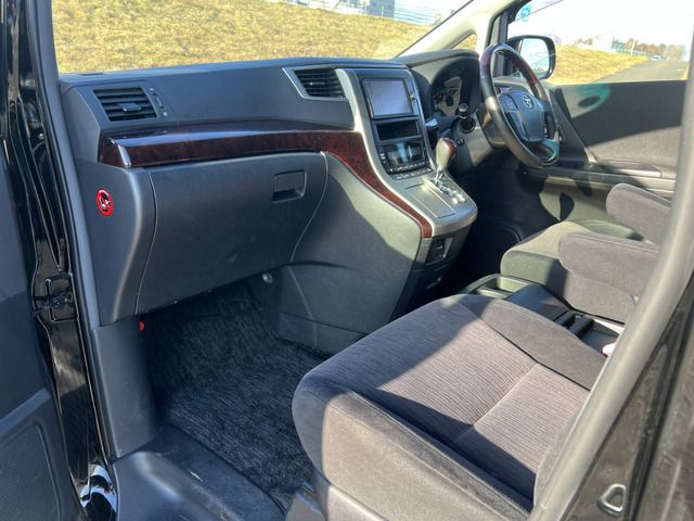 TOYOTA ALPHARD 4WD 2011