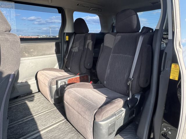 TOYOTA ALPHARD 4WD 2011