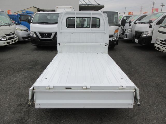 SUZUKI CARRY truck 2010