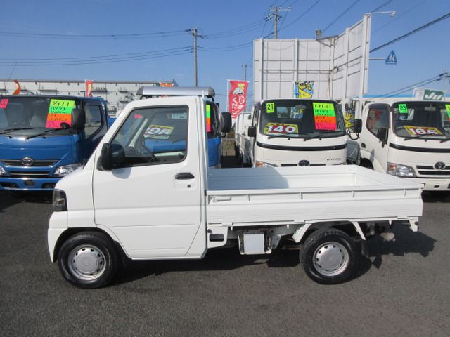 NISSAN CLIPPER truck 2010