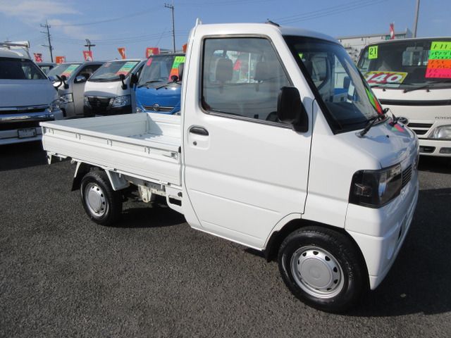 NISSAN CLIPPER truck 2010