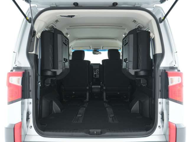 MITSUBISHI DELICA D:5 4WD 2019