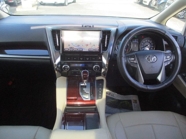 TOYOTA ALPHARD hybrid 4WD 2015