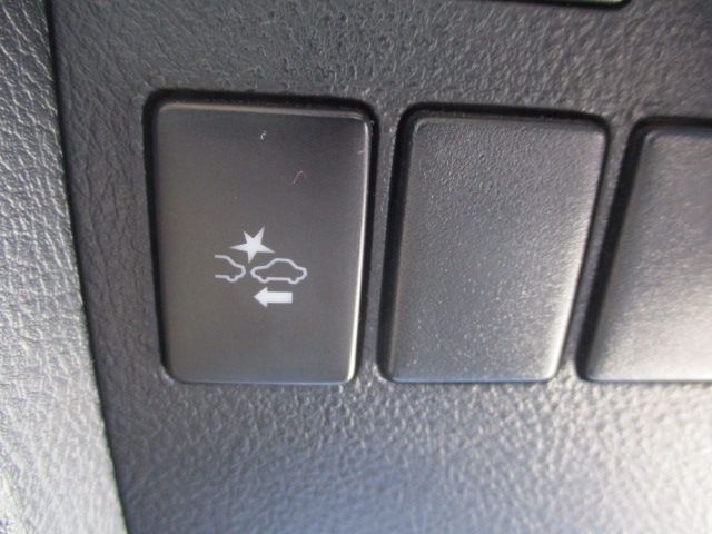 TOYOTA ALPHARD hybrid 4WD 2015