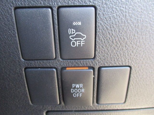 TOYOTA ALPHARD hybrid 4WD 2015