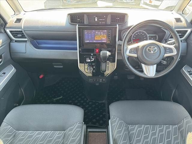 TOYOTA ROOMY 2018