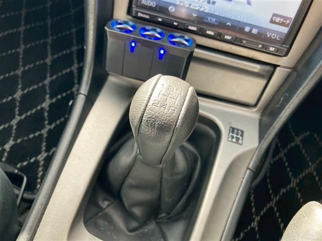 NISSAN SKYLINE coupe 2001