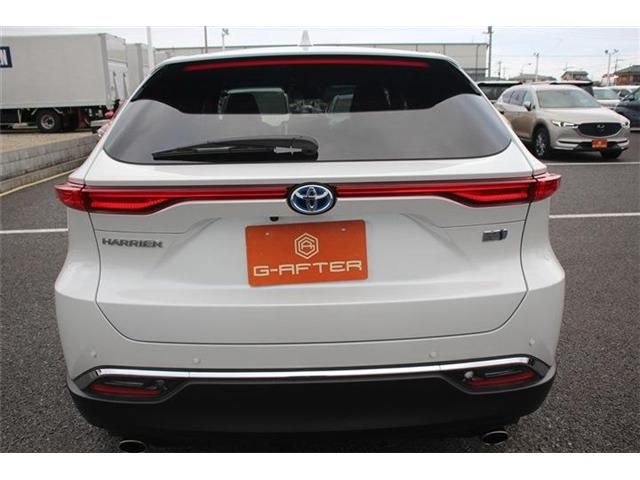 TOYOTA HARRIER HYBRID 2023