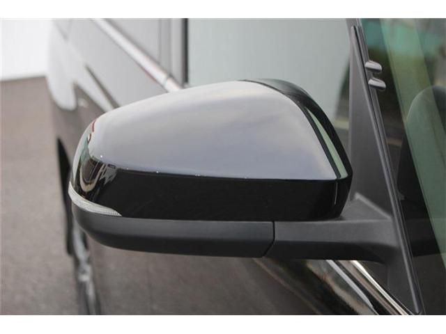 TOYOTA VOXY HYBRID 2023