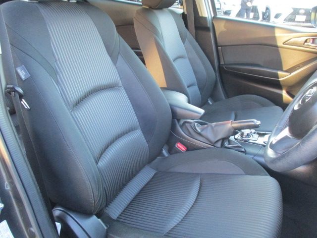 MAZDA AXELA HYBRID 2014