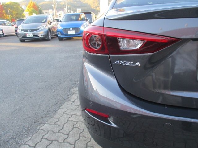 MAZDA AXELA HYBRID 2014