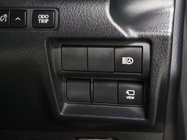 TOYOTA LEXUS IS300h 2021