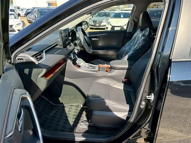 TOYOTA RAV4 4WD 2023