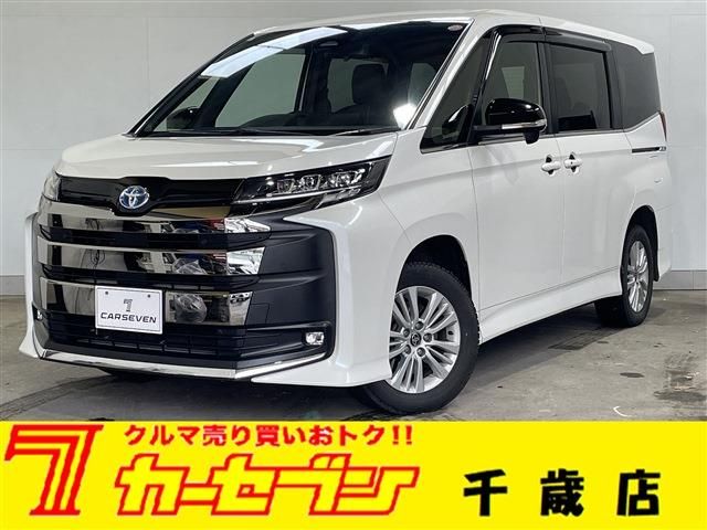 TOYOTA NOAH HYBRID 4WD 2023