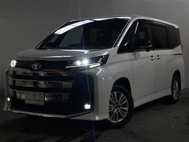 TOYOTA NOAH HYBRID 4WD 2023