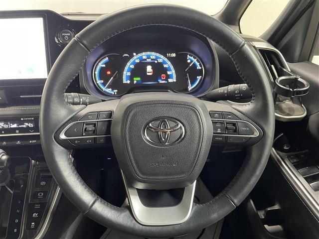 TOYOTA NOAH HYBRID 4WD 2023