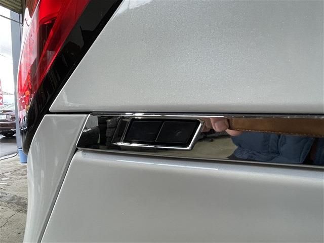 TOYOTA NOAH HYBRID 4WD 2023