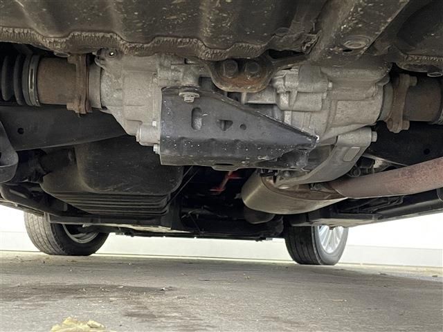 TOYOTA NOAH HYBRID 4WD 2023