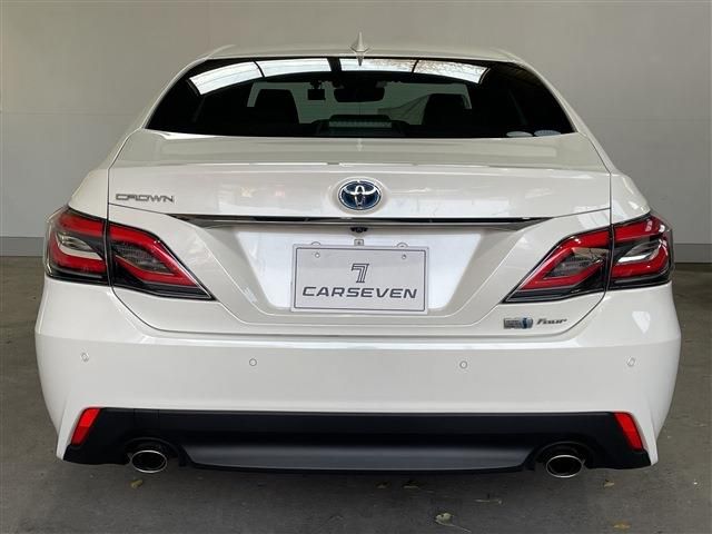 TOYOTA CROWN sedan hybrid 4WD 2021