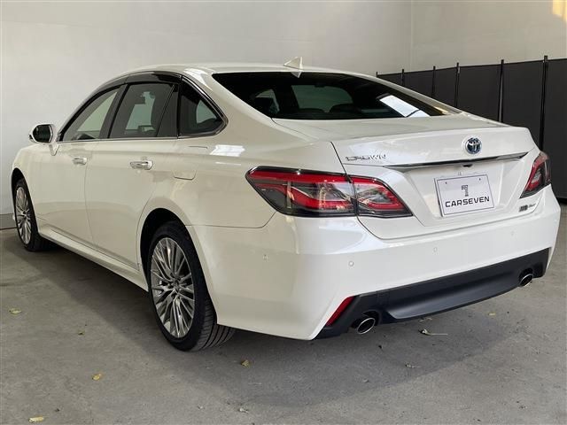 TOYOTA CROWN sedan hybrid 4WD 2021