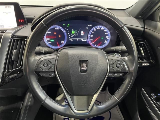 TOYOTA CROWN sedan hybrid 4WD 2021