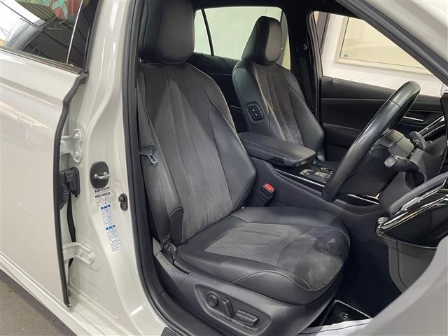 TOYOTA CROWN sedan hybrid 4WD 2021