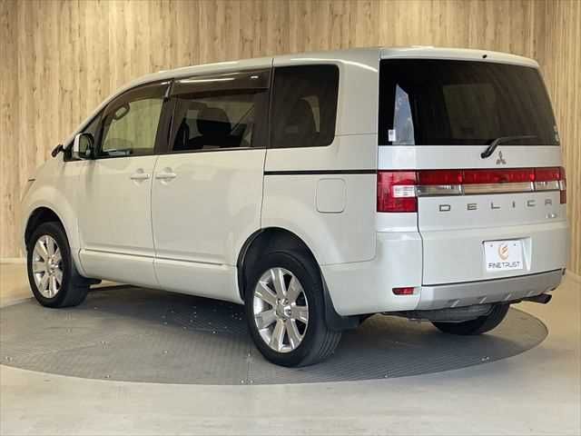 MITSUBISHI DELICA D:5 4WD 2012