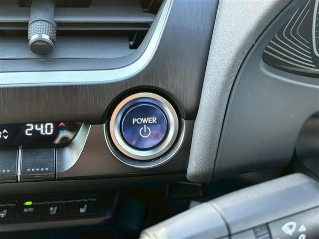 TOYOTA LEXUS UX250h 2019