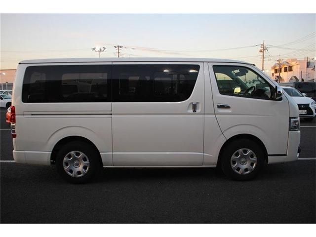 TOYOTA HIACE van 2WD 2018