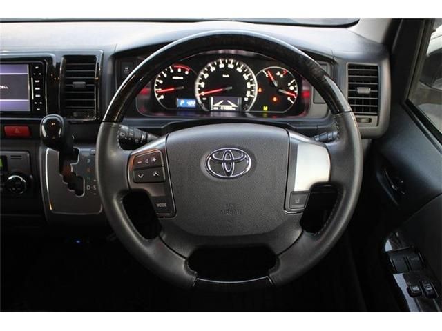 TOYOTA HIACE van 2WD 2018