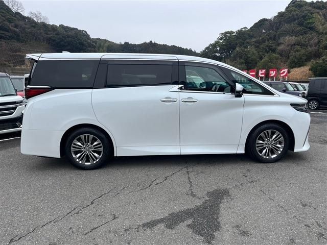 TOYOTA ALPHARD 2024