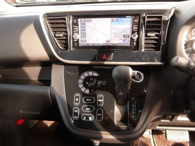 NISSAN DAYZ ROOX 4WD 2017