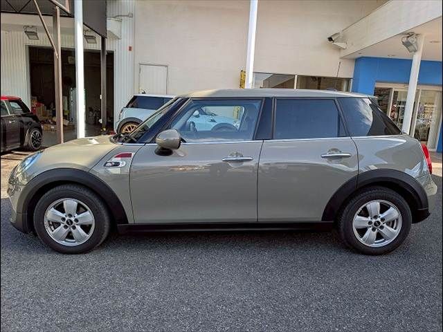 BMW MINI ONE 5DOOR 2020
