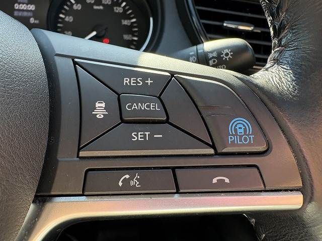 NISSAN X-TRAIL 4WD 2018