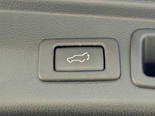 SUBARU FORESTER 2017