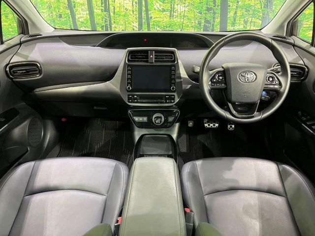 TOYOTA PRIUS 4WD 2022