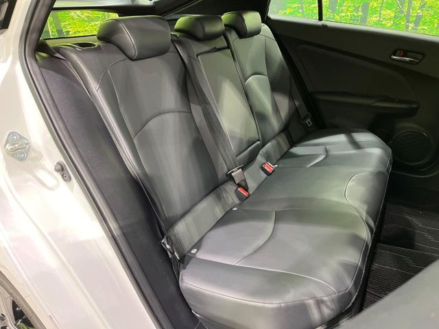 TOYOTA PRIUS 4WD 2022