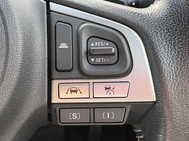 SUBARU FORESTER 2018