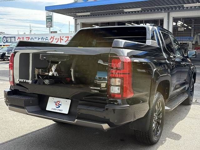 MITSUBISHI TRITON 2024
