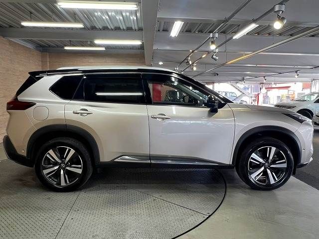 NISSAN X-TRAIL HYBRID 4WD 2022