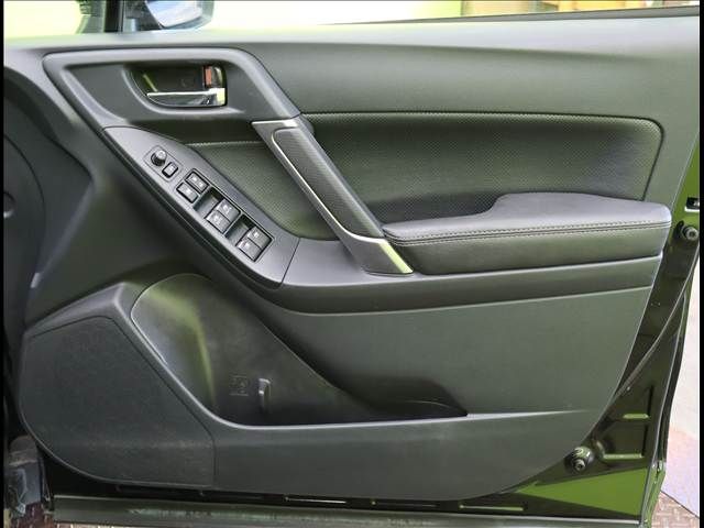 SUBARU FORESTER 2016