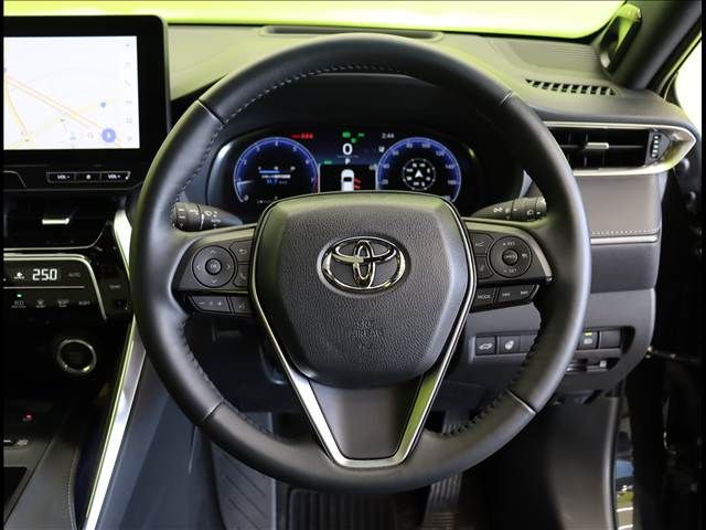 TOYOTA HARRIER 2WD 2024