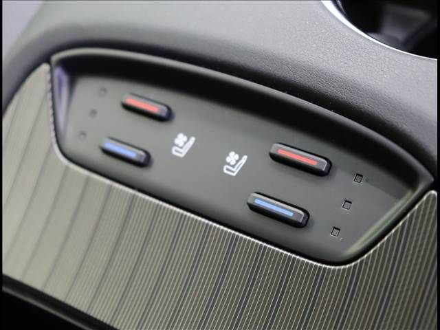 TOYOTA HARRIER 2WD 2024